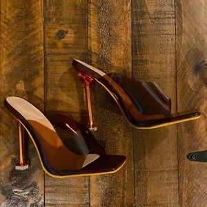 Brown Heels 🤎